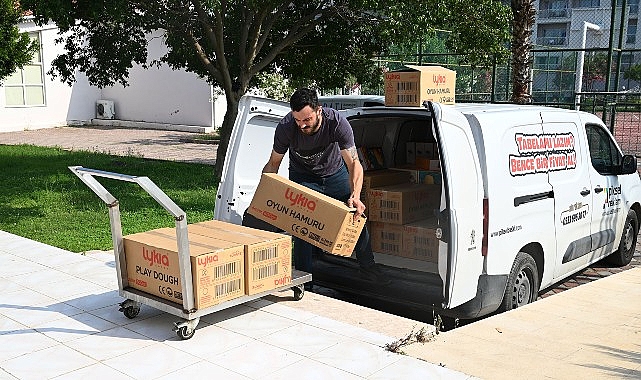 Kemer Belediyesi'nden 6.500 Öğrenciye Ücretsiz Kırtasiye Desteği