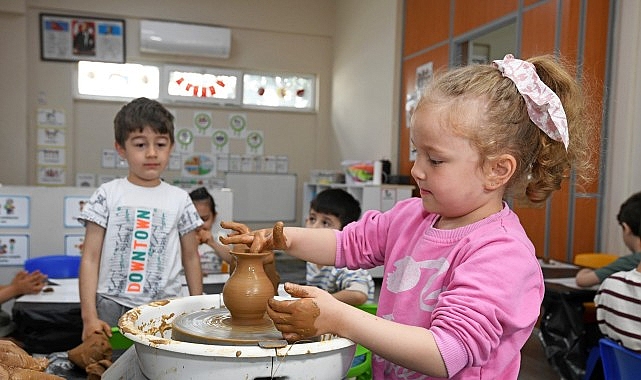 Osmangazi Belediyesi Kreşlerinde Minik Eller Toprakla Buluştu: Çömlek Atölyesiyle Gelenek ve Beceri Bir Arada