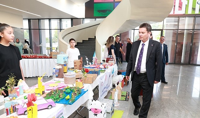 Osmangazi'de Çevre Dostu Okullar Ödüllendirildi: 238 Bin Ağaç Kurtarıldı