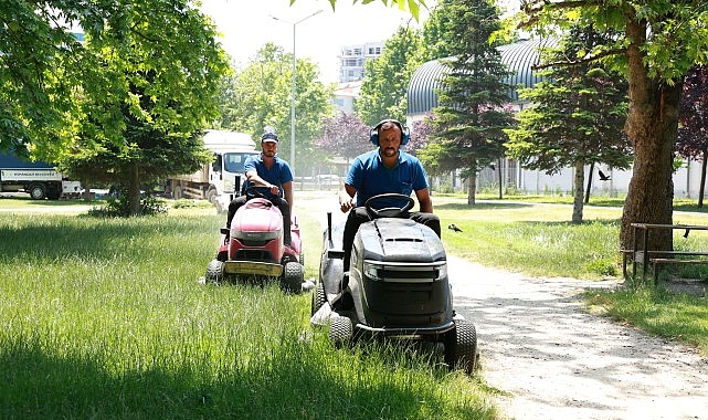 Osmangazi'de Park ve Yeşil Alanlar İçin Kesintisiz Bakım Seferberliği