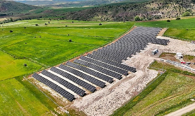 Sivas Belediyesi'nden 31 Milyon TL'lik GES Yatırımı: Özbelsan Güneş Enerji Santrali Hizmete Açıldı