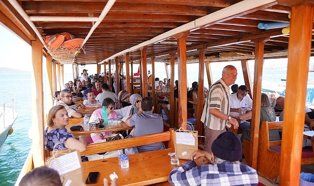 Özel Çocuklardan Babalarına Duygu Dolu Sürpriz: Ayvalık'ta Unutulmaz Gün