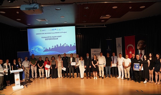 İzmir'in Seferihisar İlçesi UNESCO'dan Tsunami Hazır Kent Sertifikasını Almaya Hak Kazandı