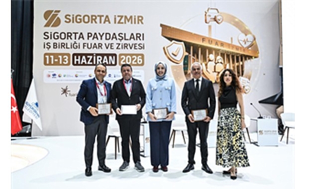 Sigorta İzmir Zirvesi'nde Geleceğin Riskleri ve Fırsatları Masaya Yatırıldı