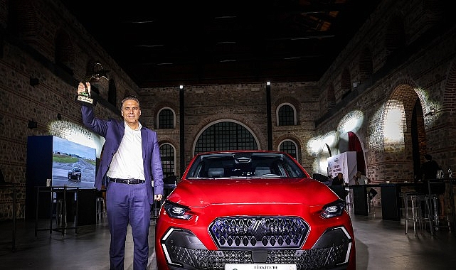 Renault Clio İkinci Kez 'Türkiye'de Yılın Otomobili' Seçildi: İşte Detaylar