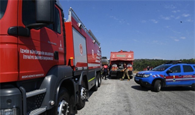 İzmir Urla'da orman yangını: Balıklıova'daki alevler havadan ve karadan kontrol altına alındı