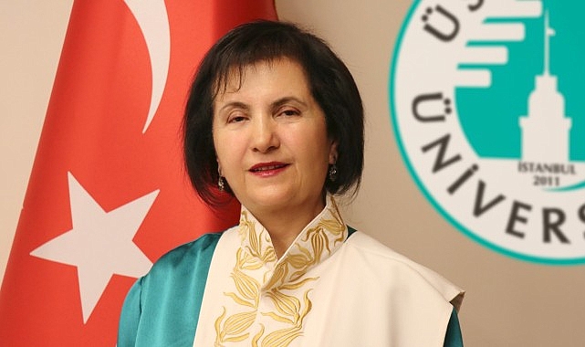 Yapay Zeka Çağında Medya: Uyum Sağlayan Kazanacak