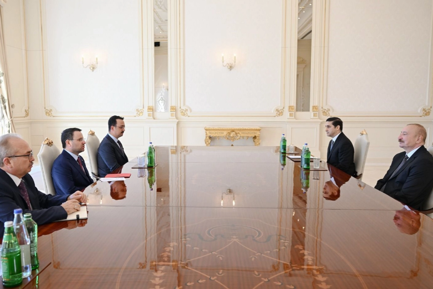 Bakan Gürlek Bakü'de Aliyev ile Görüştü: Adli İş Birliği İçin Yeni Adımlar