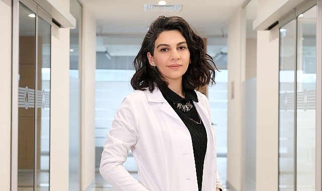 Diş Eti Hastalıkları Ağrısız İlerliyor: Uzman Uyarıyor, Diş Kaybına Yol Açabilir