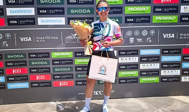 DEÜ'lü Akademisyen Esra Kürkcü Akgönül, Tour de France Türkiye Etabı'nda İkinci Oldu
