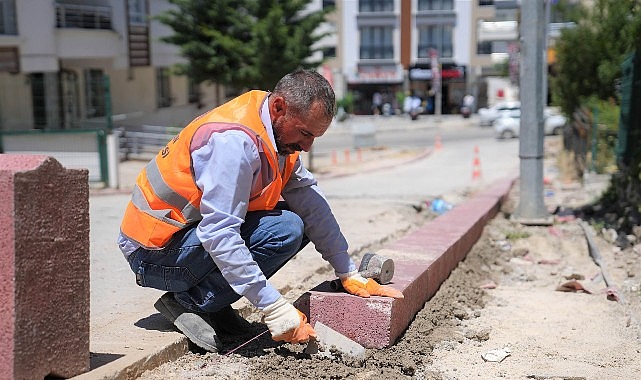 Keçiören'de Kaldırımlar Modernleşiyor: Yaya Güvenliği ve Estetik Ön Planda